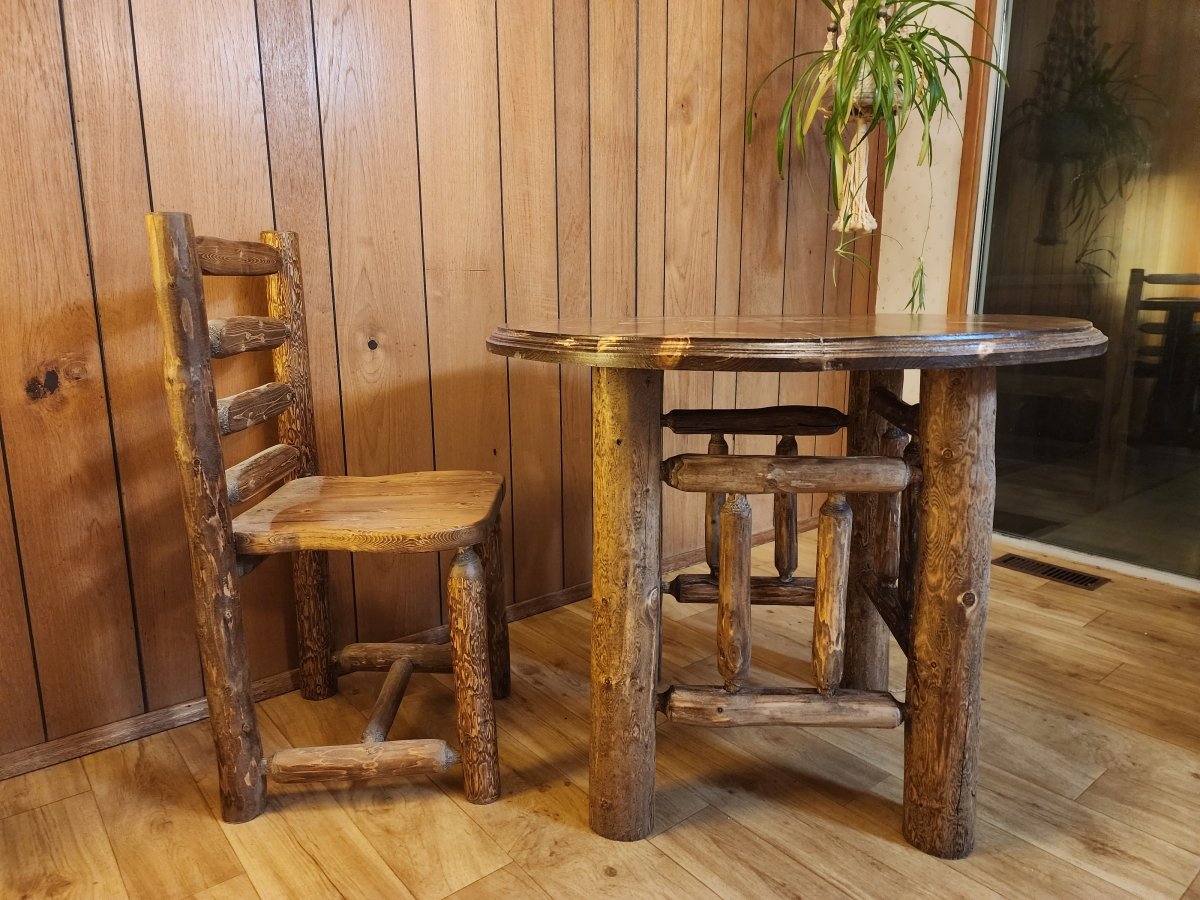 Log Dining Table - Round - Canadian Log Furniture